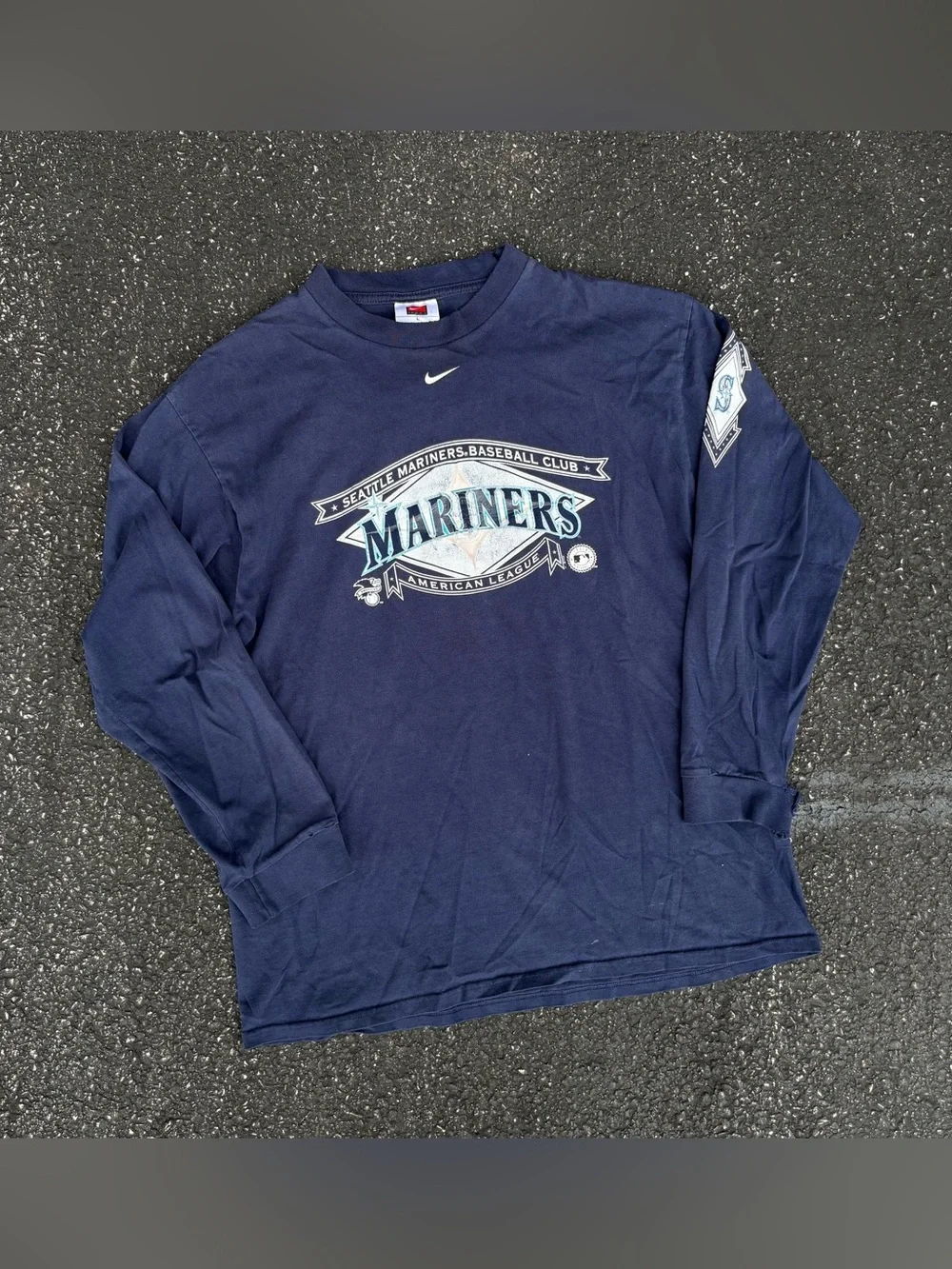 Vintage Seattle Mariners Nike Center Swoosh Embroidered Navy Blue Long Sleeve L